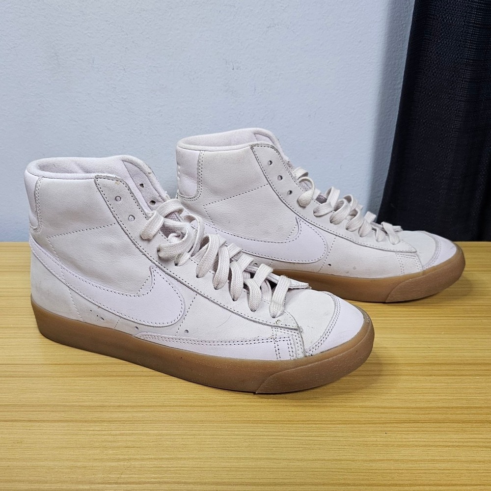 Nike Blazer Women's Mid '77 Premium Sneaker Gum Brown Shoe Size 9.5 DQ7572-600